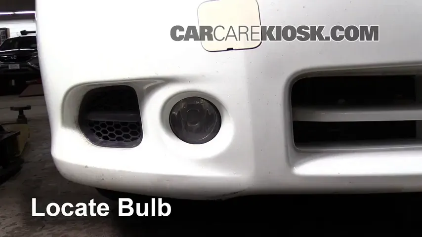 2013 Nissan Maxima SV 3.5L V6 Lights Fog Light (replace bulb)